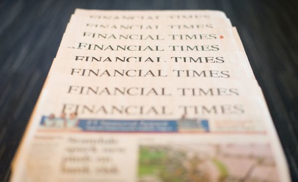 Έναντι 1,3 δισ.δολαρίων πωλήθηκαν τελικά οι Financial Times