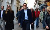 Ο Τσίπρας σε νέες «προεκλογικές» περιοδείες, ενώ διαψεύδει σενάρια εκλογών