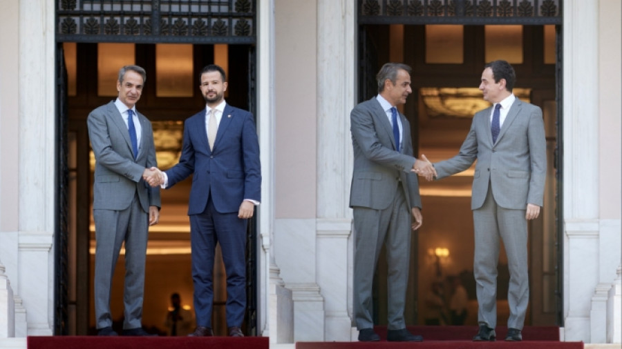 Μητσοτάκης: Συναντήθηκε με Κούρτι και τους Προέδρους Μαυροβουνίου και Μολδαβίας