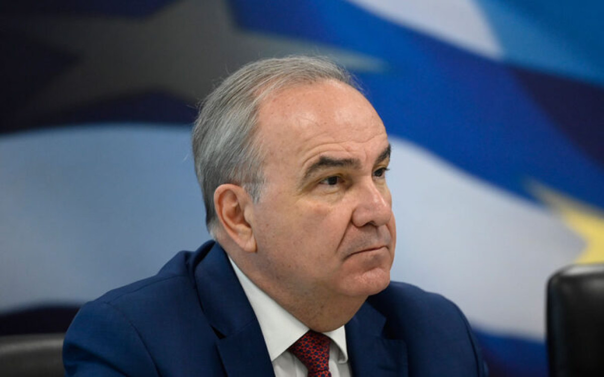 Παπαθανάσης για «Καλάθι της Σαρακοστής»: Περισσότερα τρόφιμα την επόμενη εβδομάδα