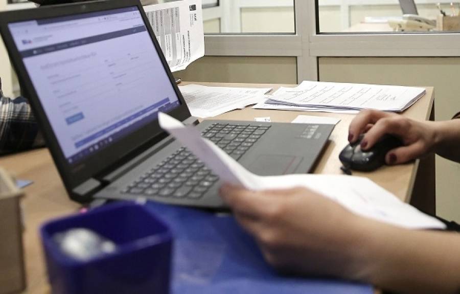 ΥΠΕΣ: Διευκρινίσεις για άδειες ειδικού σκοπού και εκ περιτροπής εργασία