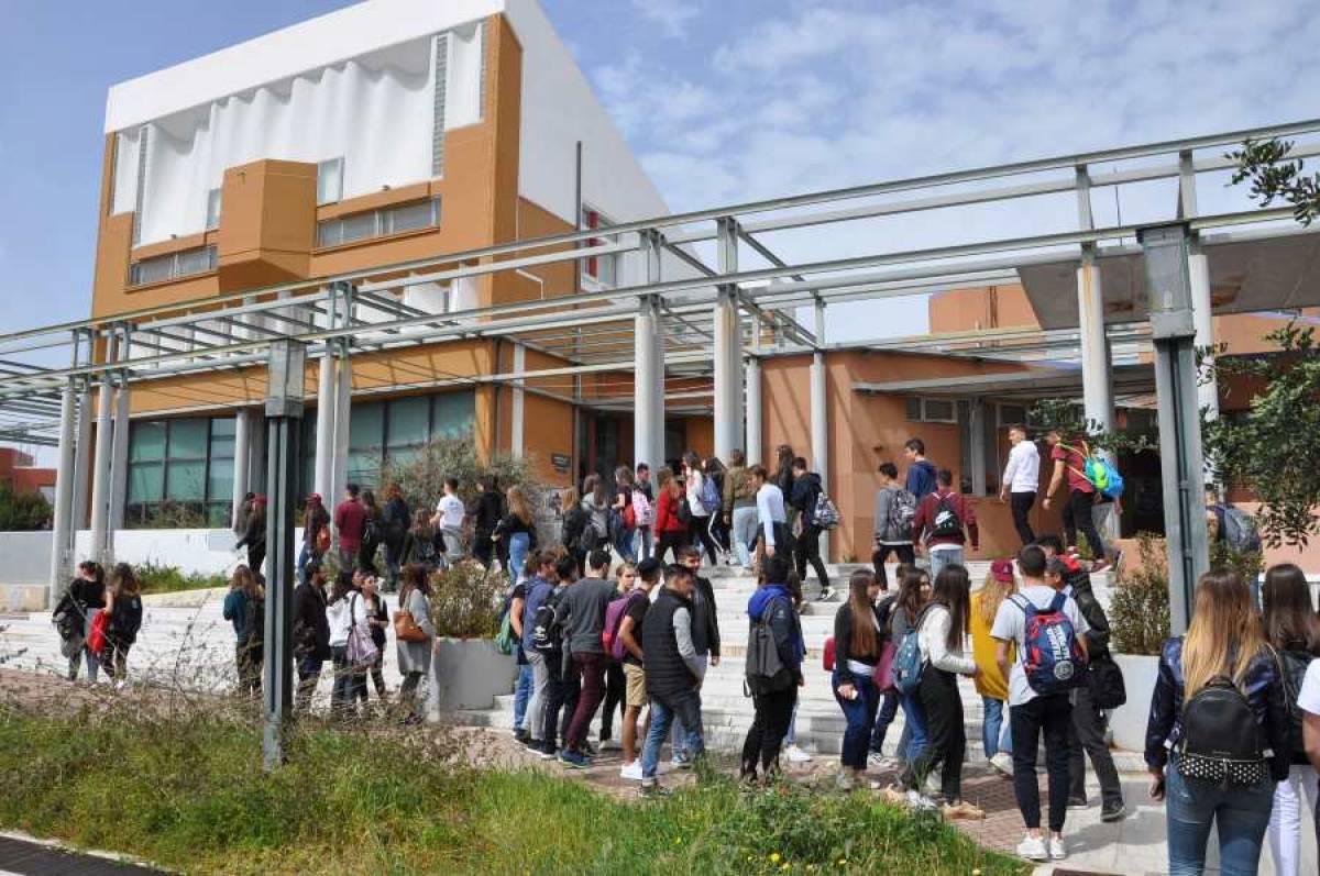 Πολυτεχνείο Κρήτης: Κρατούσαν κλεισμένο Κοσμήτορα επί 4 ώρες- Παρέμβαση Κεραμέως