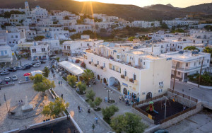 Ανάλυση Nelios: Έκρηξη στις απευθείας ξενοδοχειακές κρατήσεις για το 2026 - Κως, Πάρος και Κρήτη οδηγούν την κούρσα
