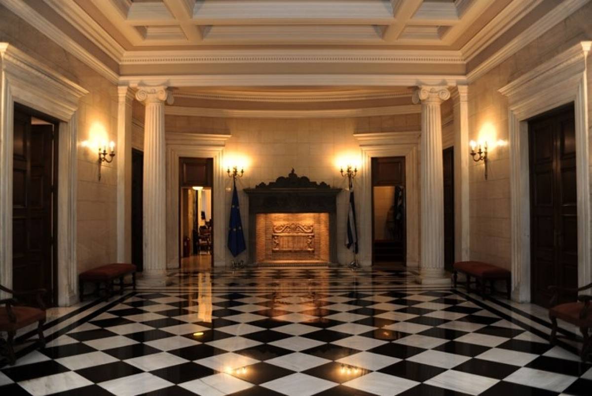 Μαξίμου: Πανικό προκαλεί στον Μητσοτάκη το ενδεχόμενο επίλυσης του Σκοπιανού