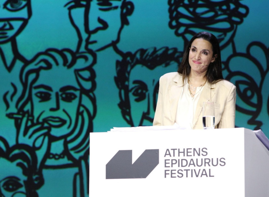 Ο επίλογος της Κατερίνας Ευαγγελάτου στο Φεστιβάλ Αθηνών Επιδαύρου