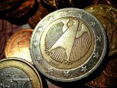 Με κέρδη κινείται σήμερα το ευρώ