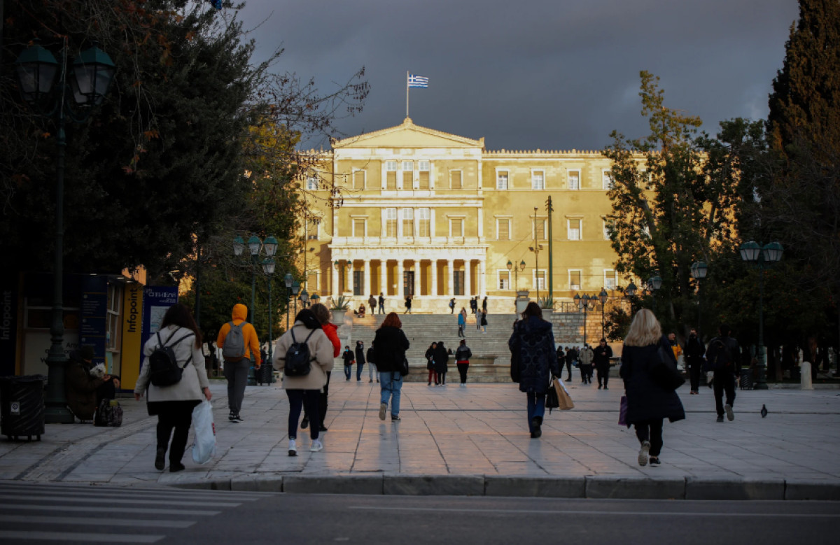 Δημοσκόπηση Pulse: Ευρεία δυσαρέσκεια για τα μέτρα της κυβέρνησης
