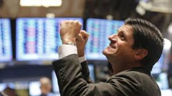 Σε ιστορικό υψηλό ο Dow, «πάρτι» κερδών στις αγορές