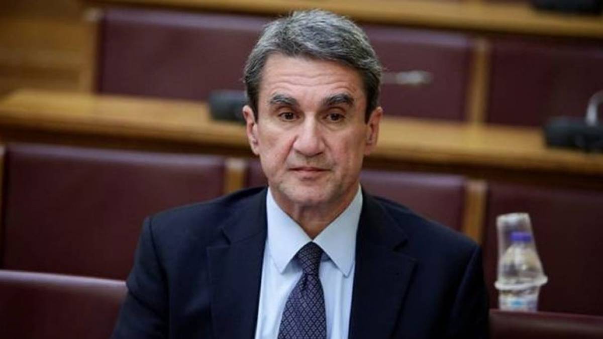 Λοβέρδος: Το ΠΑΣΟΚ έχει μέλλον, συνεχίζω δυνατά