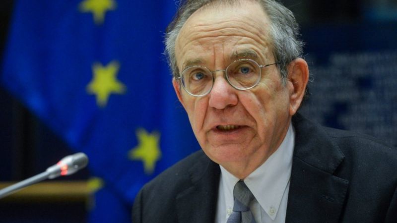 ΥΠ.ΟΙΚ. Ιταλίας: Πρέπει να βοηθήσουμε την Ελλάδα