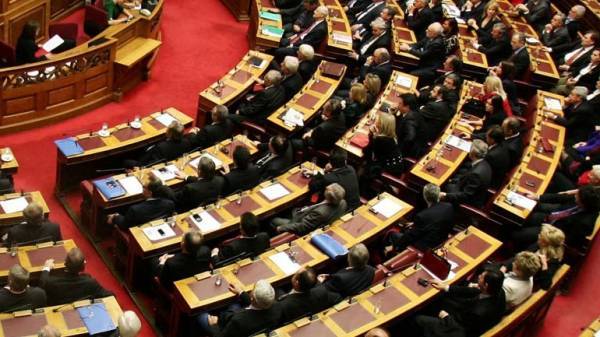 Με άρωμα Πολάκη τα σχόλια αντιπολίτευσης για την ομιλία Πρωθυπουργού