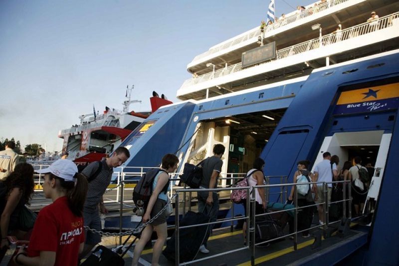 Εκπτώσεις στα ακτοπλοϊκά εισιτήρια όσων ταξιδέψουν για το δημοψήφισμα