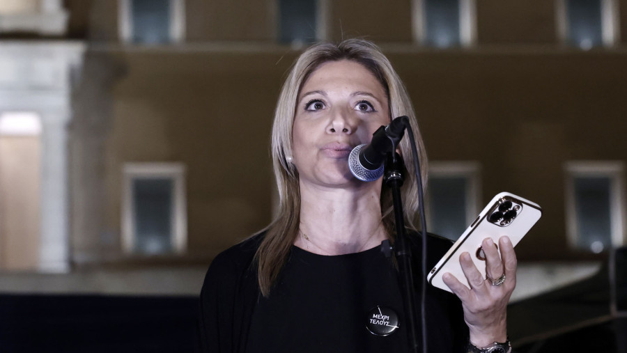 Γίνεται όλο και καλύτερο: Διαβούλευση και για τα ελληνοτουρκικά θέλει η Καρυστιανού