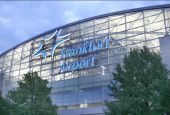 Fraport: Προβλέπεται μικρότερη διακίνηση επιβατών στο αεροδρόμιο της Φρανκφούρτης