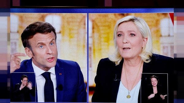 Γαλλικές εκλογές: «Νικητής» ο Μακρόν στο ντιμπέιτ με τη Λεπέν