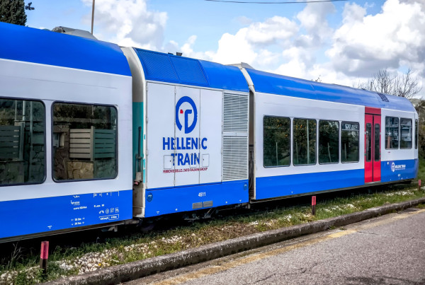 Hellenic Train: Διακοπή κυκλοφορίας στον άξονα Οινόη–Χαλκίδα λόγω πυρκαγιάς