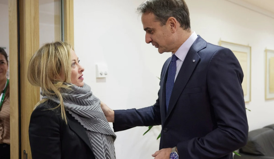 Επικοινωνία Μητσοτάκη-Μελόνι: Συμφώνησαν σε περαιτέρω εμβάθυνση των διμερών σχέσεων