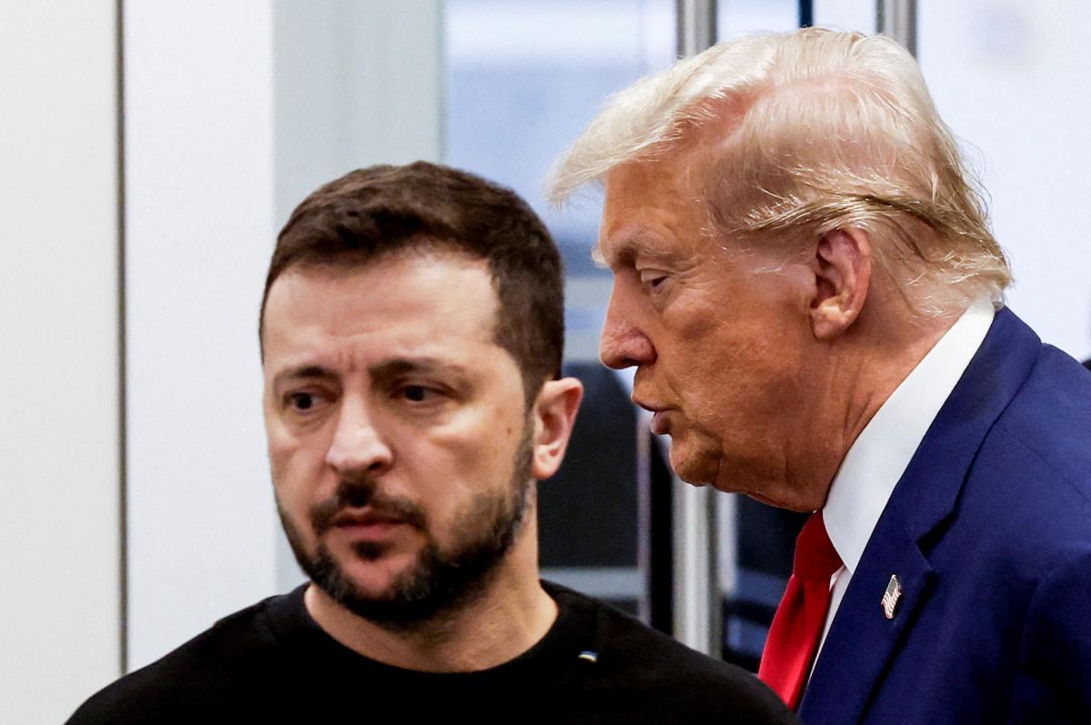 «Καρότο και μαστίγιο» των ΗΠΑ σε Ζελένσκι προκειμένου να υπογράψει