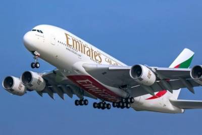 Σε νέες απολύσεις προχωρά η Emirates