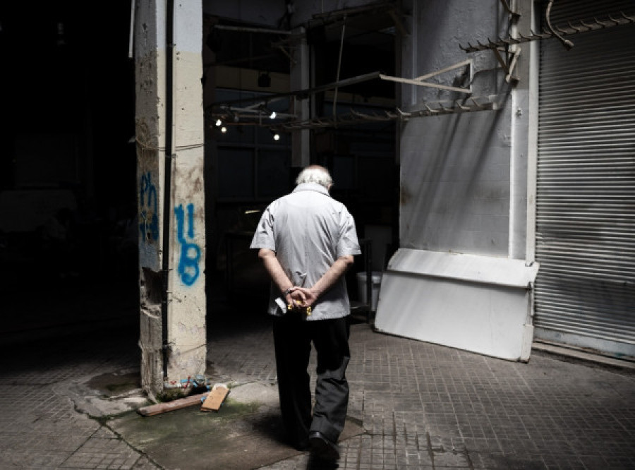 ΕΛΣΤΑΤ: Σχεδόν το 28% των Ελλήνων αντιμέτωπο με κίνδυνο φτώχειας ή κοινωνικού αποκλεισμού