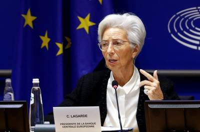 Λαγκάρντ: Προαναγγέλλει «ενδιαφέρουσες αλλαγές» από την ΕΚΤ