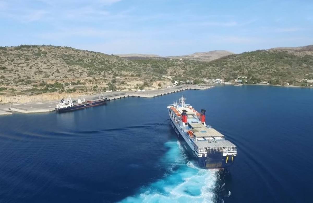 Ακτοπλοϊκή σύνδεση Πειραιά και Δυτικής Λέσβου