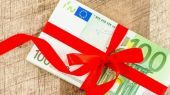 Μέχρι την Μ. Τετάρτη στους λογαριασμούς το Δώρο Πάσχα