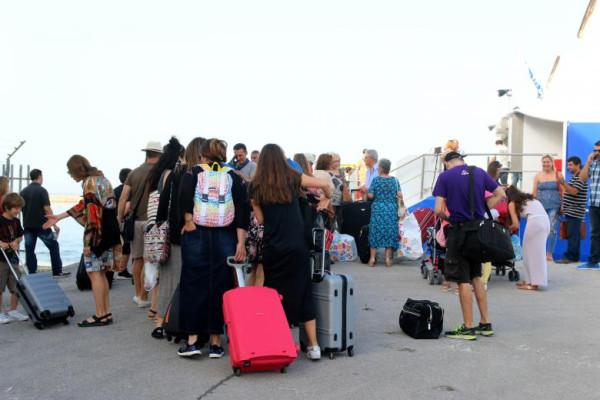 Τουρισμός: Αναμέτρηση... στα ίσια με το «χρυσό» 2019 στο 9μηνο