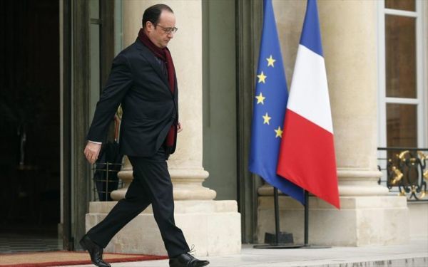 Ολάντ: «Εξαιρετικά υψηλή τρομοκρατική απειλή στη Γαλλία»