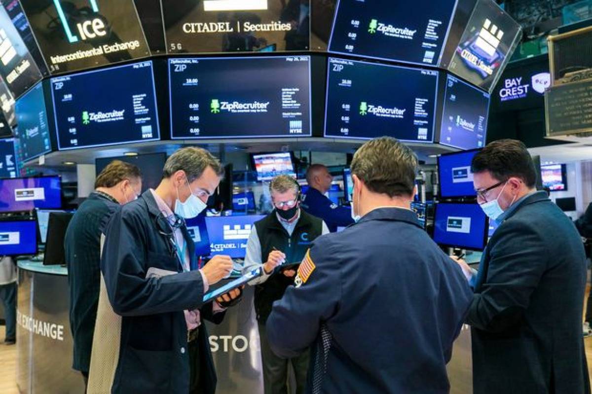 Σε ανοδικό έδαφος η Wall Street-Ξεχώρισε ο Dow Jones