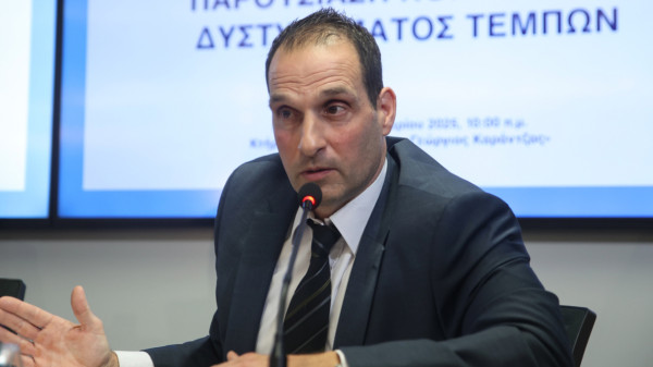 Εκνευρισμός στην κυβέρνηση από τις «παλινωδίες» Παπαδημητρίου (ΕΟΔΑΣΑΑΜ)