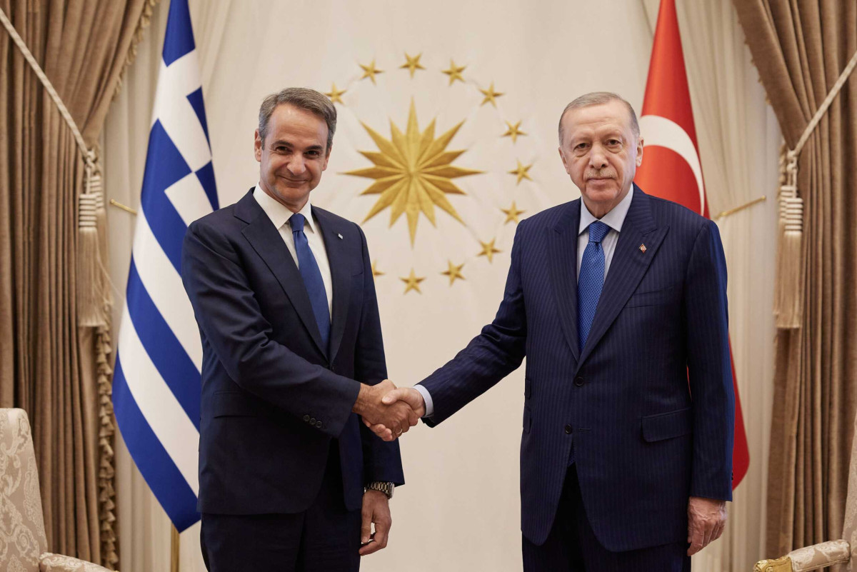 Δέκα υπουργοί στο πλευρό του Μητσοτάκη στην Άγκυρα - Η ατζέντα της συνάντησης με Ερντογάν