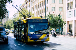 Πώς θα κινηθούν μετρό, τρόλεϊ, λεωφορεία την 28η Οκτωβρίου