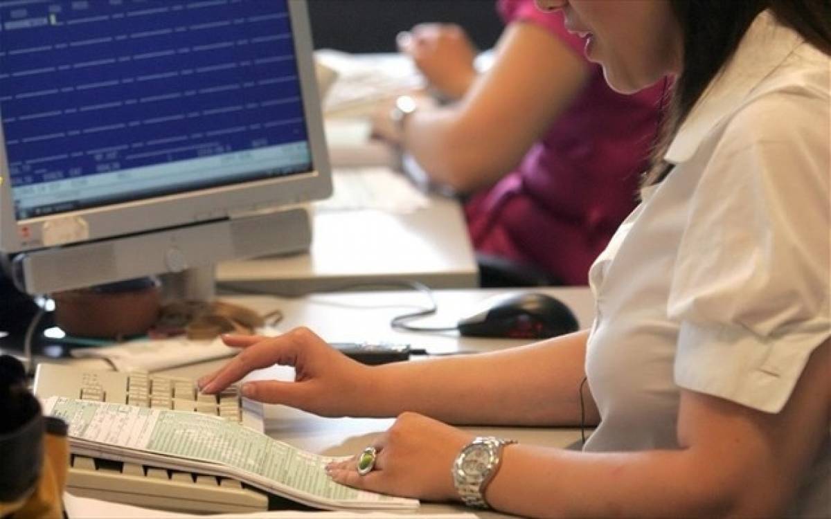 Νέα χρέη 849 εκατ. ευρώ προς την Εφορία τον Αύγουστο