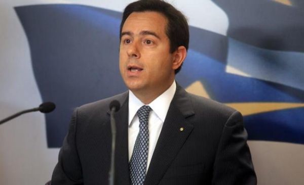 Ν. Μηταράκης στο "R": "One stop shop" για αδειοδότηση μεγάλων επενδύσεων