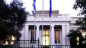 Νέος υπουργός Μετανάστευσης ο Θάνος Πλεύρης – Στην κυβέρνηση Θεοχάρης, Ανδριανός και Δερμετζόπουλος