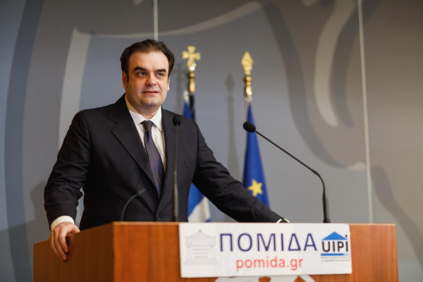 Πιερρακάκης: Το στεγαστικό δεν μπορεί να αντιμετωπιστεί χωρίς τους ιδιοκτήτες – Οι βασικοί άξονες