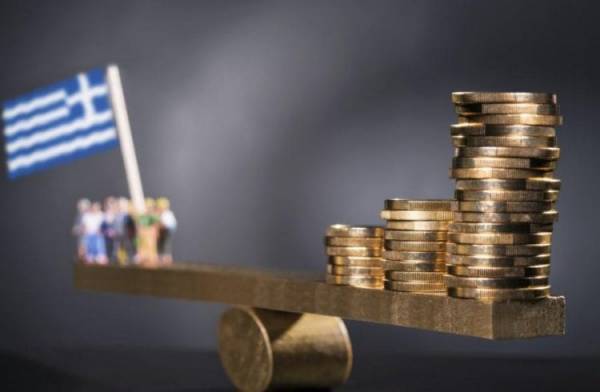 ΙΝΕ-ΓΣΕΕ: Τα μνημόνια «ροκάνισαν» κατά 23% το εισόδημα των Ελλήνων