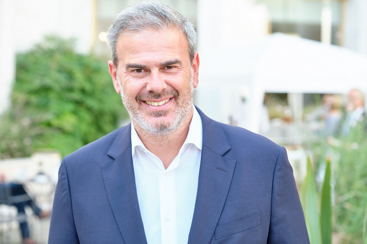 ΕΟΤ: Σύσκεψη του Δημήτρη Φραγκάκη για τον τουρισμό στην Εύβοια