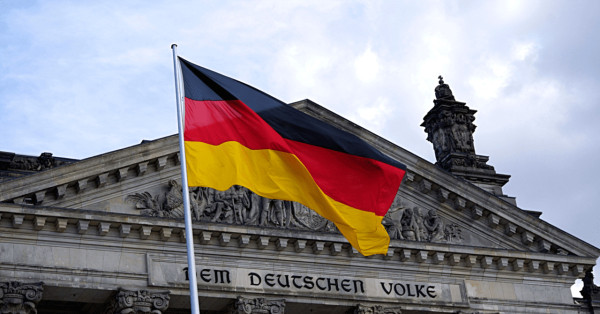 Η έλλειψη παραγγελιών επιβραδύνει τη γερμανική οικονομία