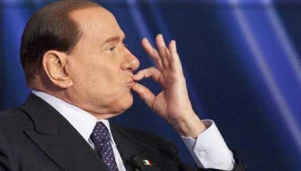 Η πλειοψηφία των Ιταλών θέλει τον Μπερλουσκόνι εκτός Γερουσίας