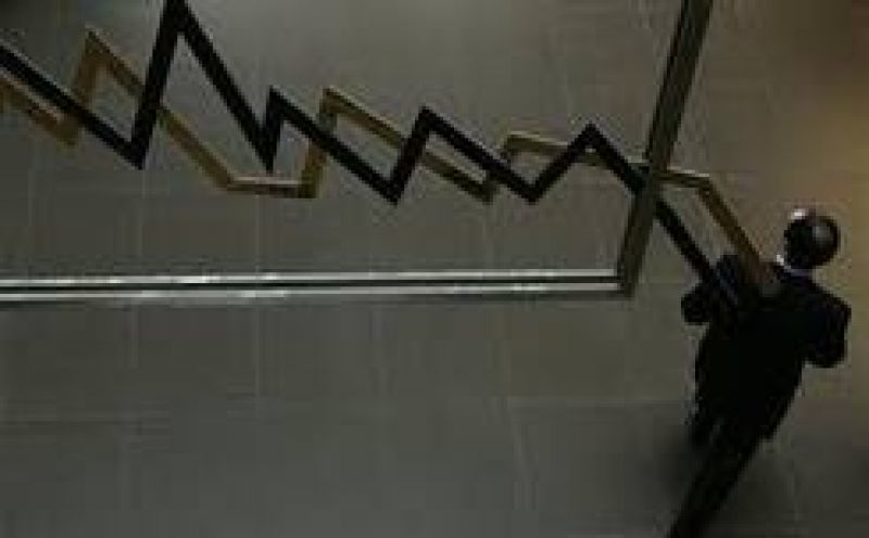 Ανάσα ... δεν παίρνει το ΧΑ - Νέα χαμηλά 14 ετών με τις τράπεζες "οδηγούς"