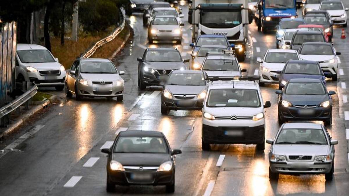 Διπλάσια τέλη κυκλοφορίας για 73.500 «ξεχασιάρηδες» οφειλέτες