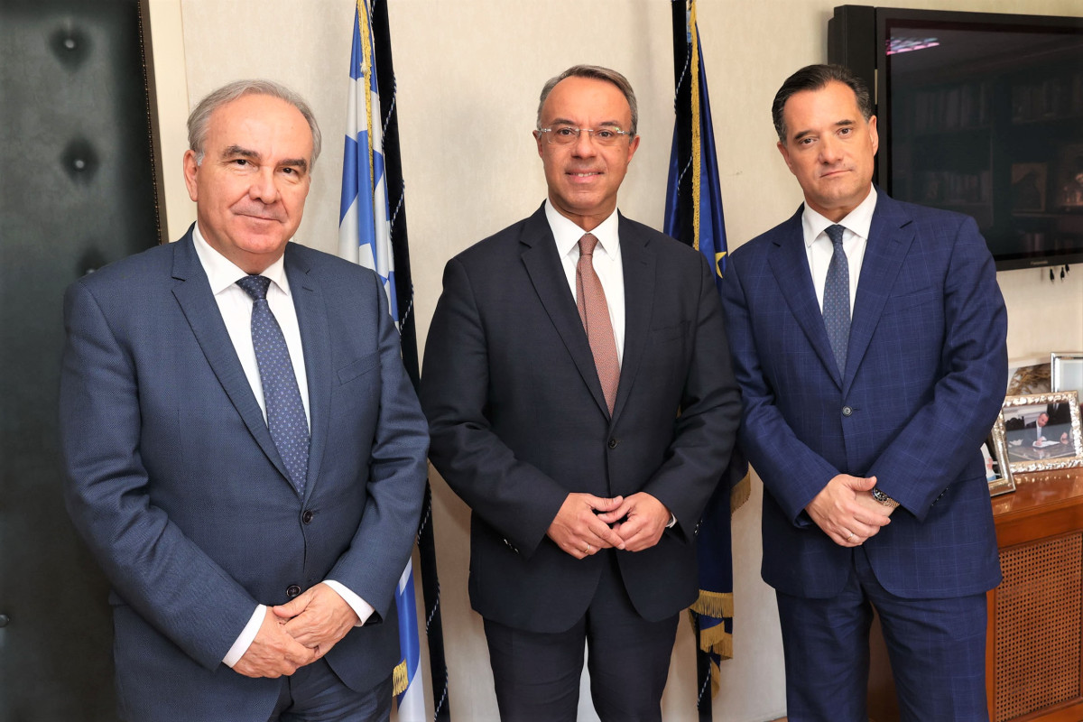Στο e-katanalotis τα τιμολόγια ρεύματος- αερίου και τα τραπεζικά επιτόκια