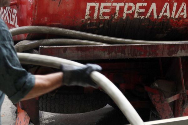 Πετρέλαιο θέρμανσης: Αυξάνεται ο φόρος, «βαθαίνει» η τσέπη του φορολογούμενου