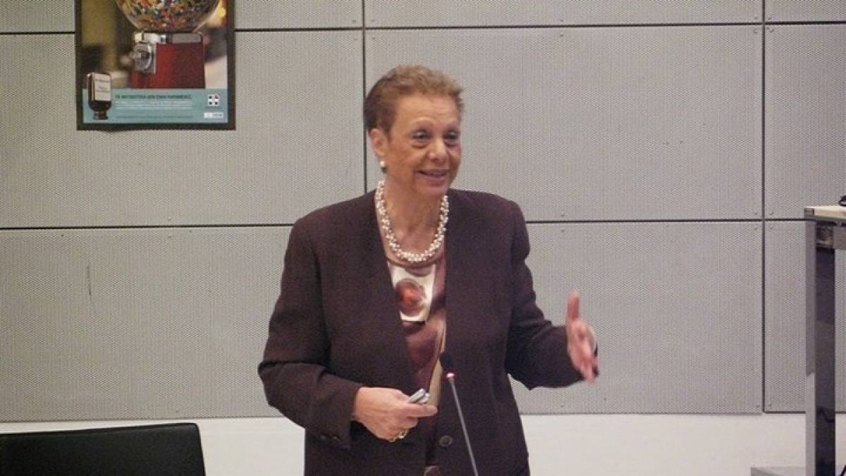 Γιαμαρέλλου: Το «λουκέτο» στα σχολεία δεν περιορίζει τη διασπορά