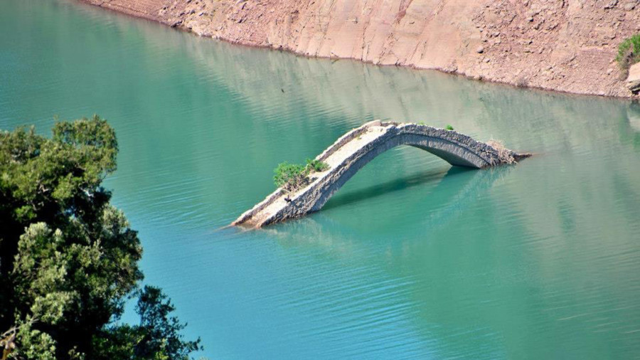Κι αν πούμε το νερό νεράκι, ο τουρισμός να ‘ναι καλά