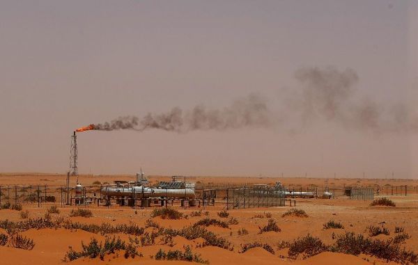 Διατεθειμένη να μειώσει την παραγωγή πετρελαίου η Σαουδική Αραβία