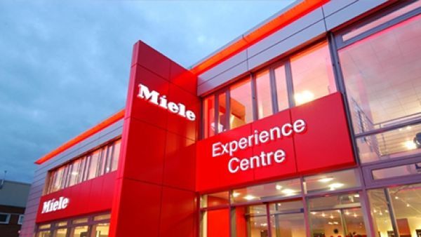 Τιμητική διάκριση στα Superbrands 2016 και για τη Miele
