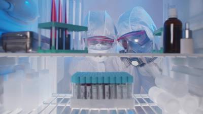 Δωρεά Ιδρύματος Μποδοσάκη: 14 υπερκαταψύκτες φύλαξης των εμβολίων κατά του κορωνοϊού
